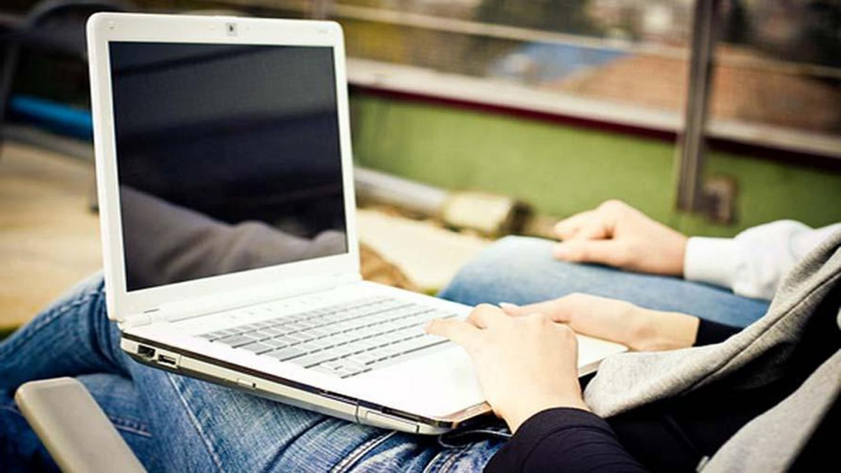 what are the side effects of keeping laptop on lap nrsr जास्त वेळ