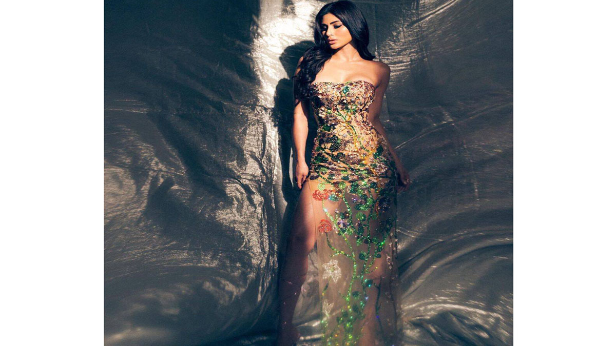 Mouni-Roy new look