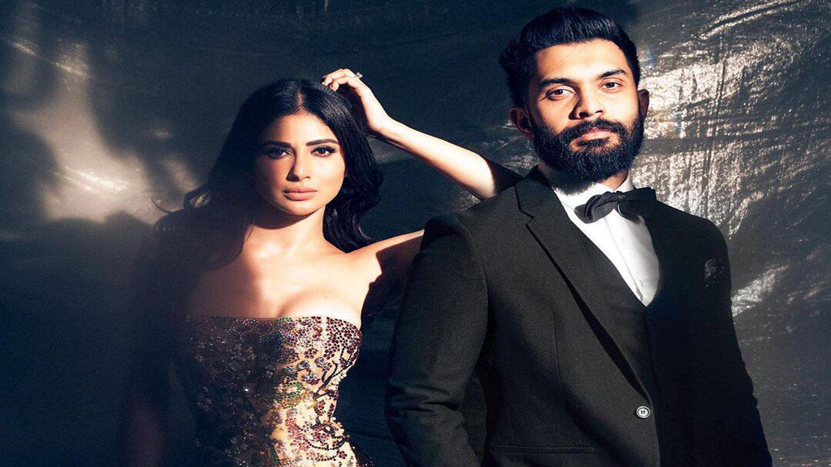 Mouni-Roy with husband