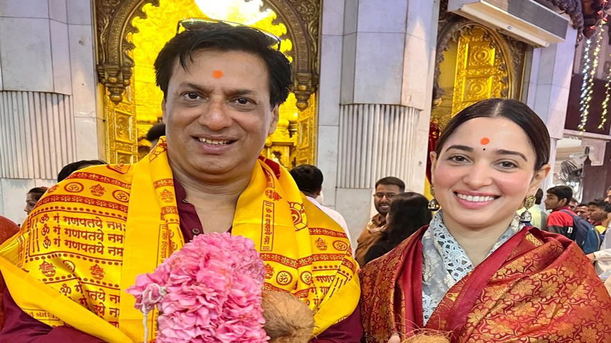 madhur bhandarkar and tamanna at siddhivinaya darshan